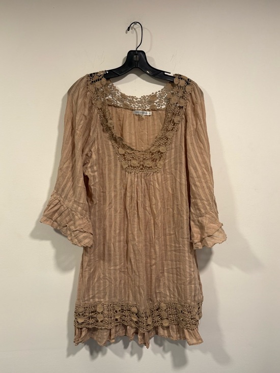 morio reno Dresses & Skirts - Morioreno tunic dress with crochet lace detailing